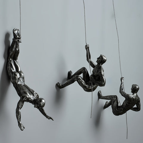 Industrial Style Climbing Man Resin Iron Wire Wall Hanging Decoration Sculpture Figures Creative Retro Present Statue Decor TB01